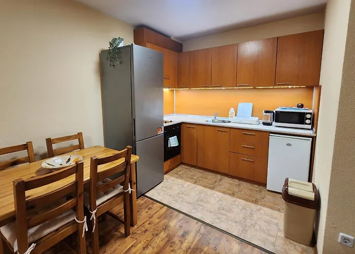 Mountain Dream Near Road Appartamento Bansko